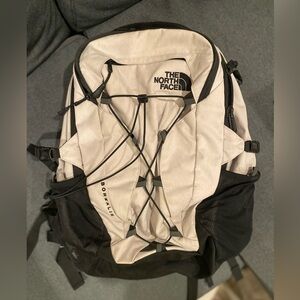 The North Face Borealis Backpack Women's Dove Grey Light Heather/TNF Black